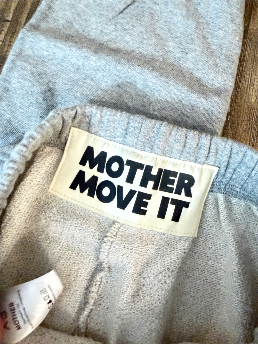 MOTHER ‘Move It’ Joggers. - Picture 3 of 8